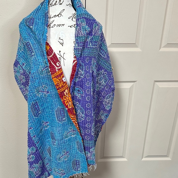 Colorful Rare Patterned Reversible Kantha Scarf - Picture 3 of 4